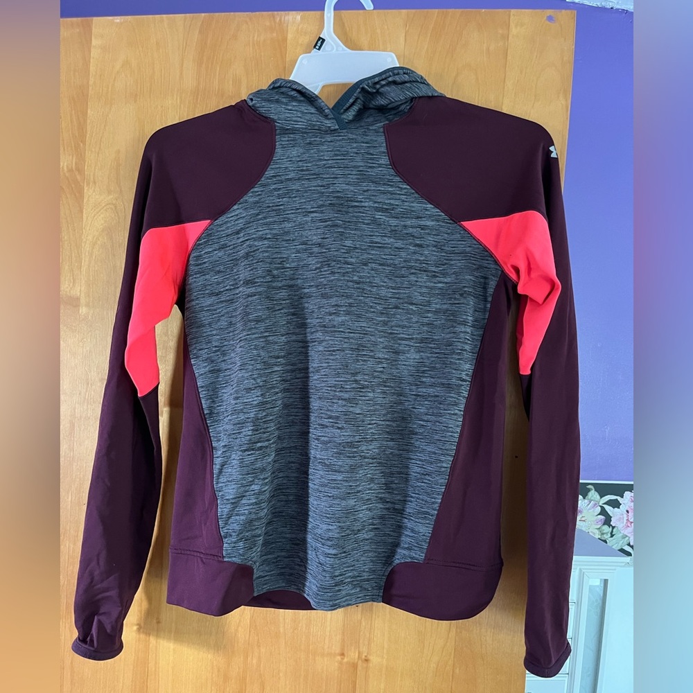 Under Armour Lightweight hoodie